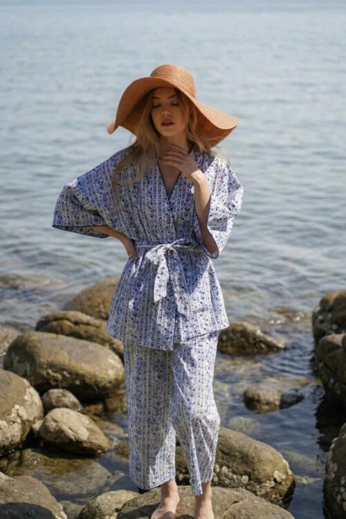 Stylish linen beachwear for women featuring a comfortable, flowy design perfect for cloudy seaside d.