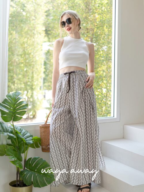 Away trousers